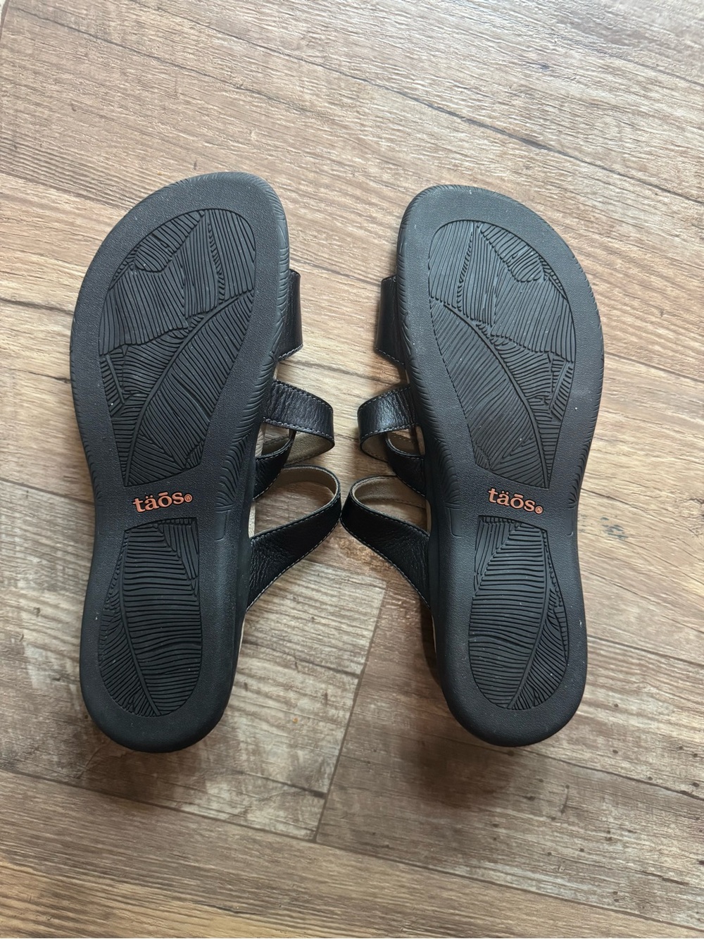 Taos Double U Slide Sandal Womens Size 11 - Picture 3 of 4